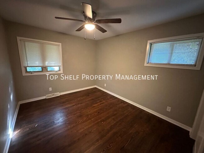 Foto del edificio - 3935 Oakshire Rd