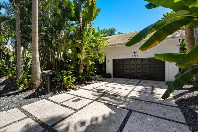 Building Photo - 3782 El Prado Blvd