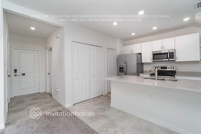 Foto del edificio - 7169 Greenwood Park Cir