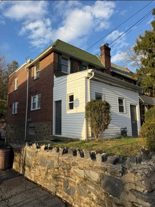 Foto del edificio - 216 E 24th St