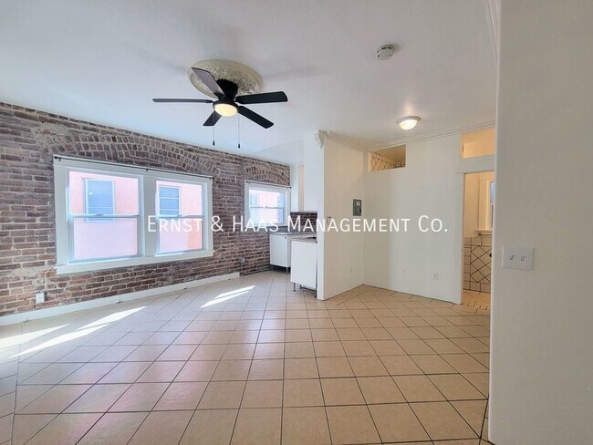 Foto del edificio - 635 Elm Ave