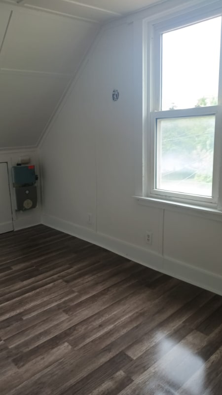 Building Photo - 301 Rockwell St