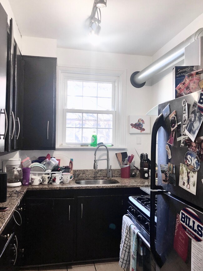 Foto del edificio - 24 Brantford Pl