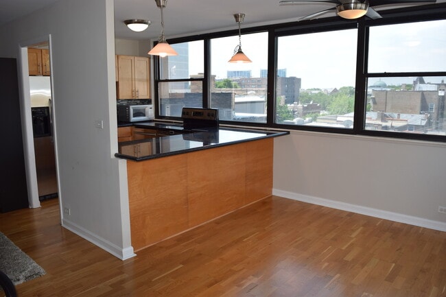 Building Photo - 2700 N Hampden Ct