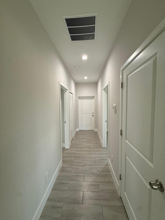 Foto del edificio - 4800 15th St SW