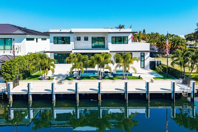 Foto del edificio - 2650 NE 48th Ct