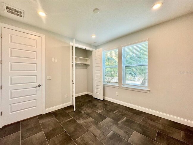 Foto del edificio - 4215 W North A St