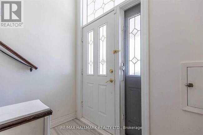 Photo du bâtiment - 283 Taylor Mills Dr N