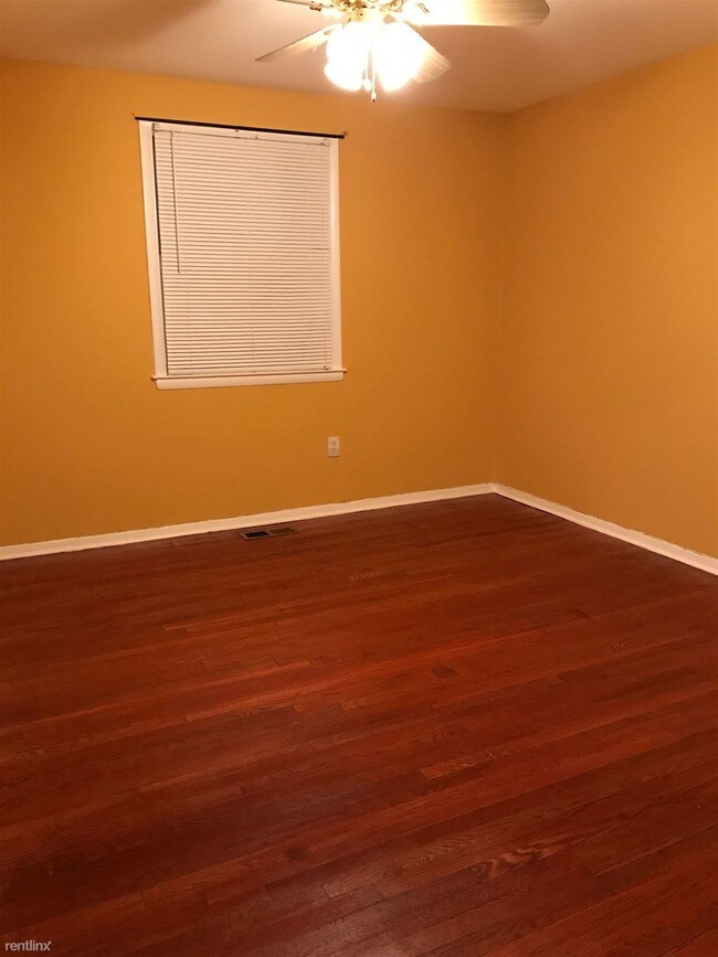 Foto del edificio - 8535 Lucerne Rd