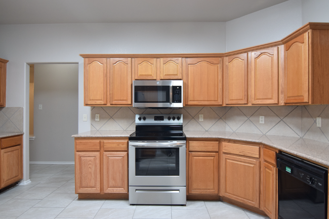Building Photo - 5802 Durango Dr