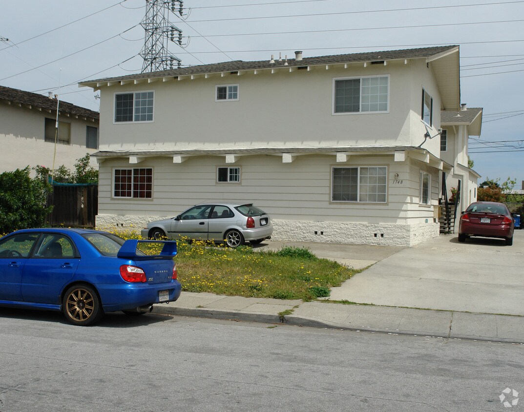 Building Photo - 1748 Noranda Dr