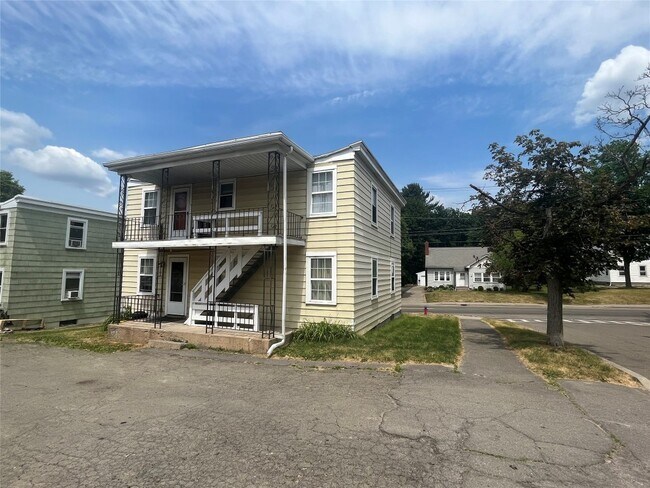 Foto del edificio - 324 Conklin Ave