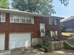 Primary Photo - 3 bd/1 ba - Duplex -1201 SW Sunset St Blue...
