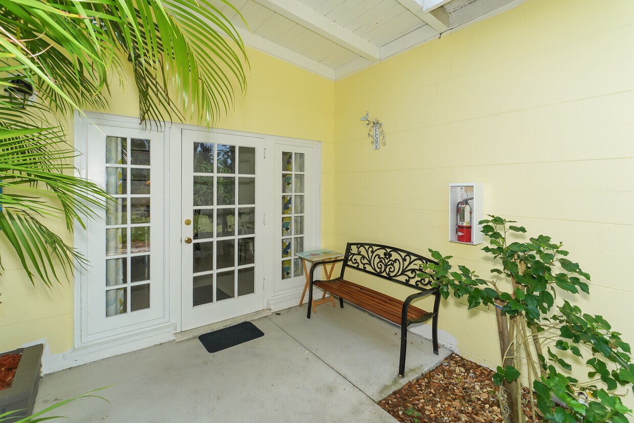3939 Groveland Ave, Sarasota, FL 34231 Townhome Rentals in Sarasota FL