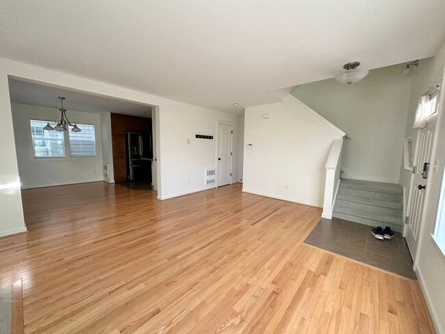 Foto del edificio - Fabulous Wallingford Townhome