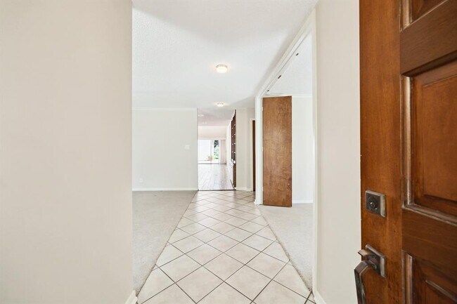 Foto del edificio - 780 Kuhlman Rd