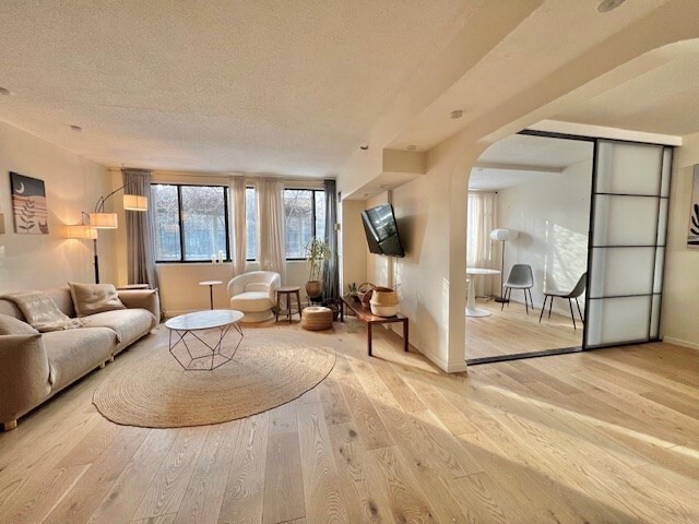 Foto del edificio - 1731 Beacon St