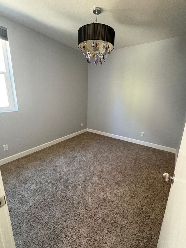 Building Photo - 788 Pearlite Ct