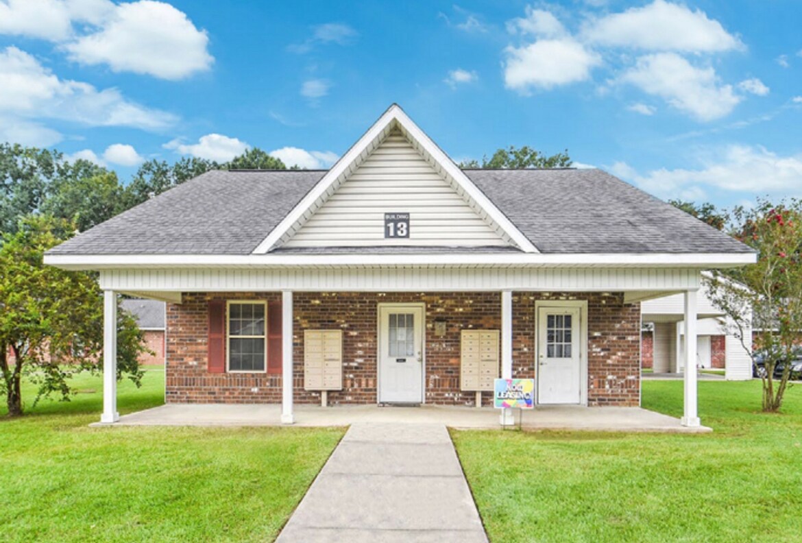 Foto principal - 816 Martin Luther King Jr Dr