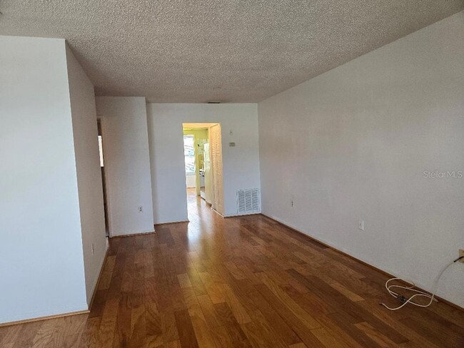 Building Photo - 3128 59th St S