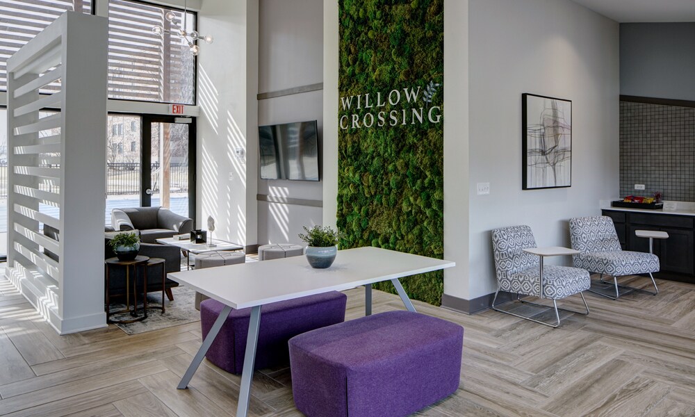 Willow Crossing Apartments in Elk Grove Village, IL