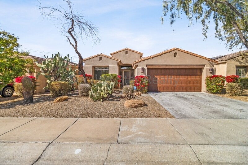 Foto principal - 8182 E Sierra Pinta Dr