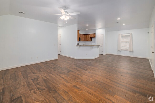 2BR, 2BA - 1,200SF - Living, Dining Area and Kitchen - The Meadows at Newcastle