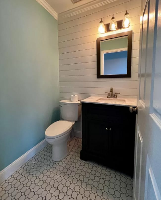 Building Photo - 3 Bedroom 2.5 Bath Townhouse in Woodlands Community of West Chester