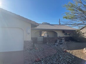 Building Photo - 3163 Silversmith Dr