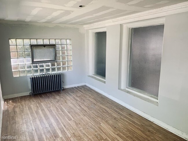 Foto del edificio - 4742 Friendship Ave
