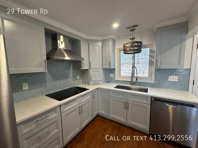 Building Photo - Perfect 3 Bed, 2 Bath Home in Ludlow with ...