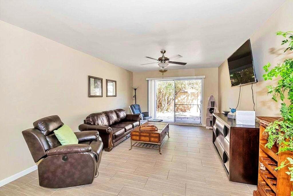 Foto principal - 2724 S Alder Dr