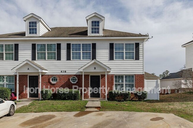 Photo - 638 Mill Stone Bluff House