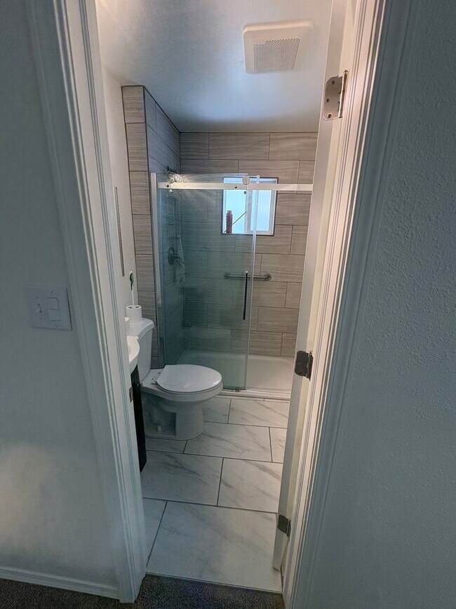 Building Photo - Home for Rent in Soap Lake
