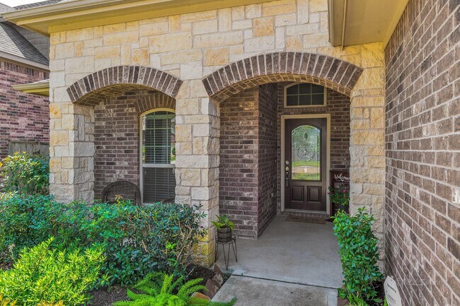 Building Photo - 27519 Gracefield Ln
