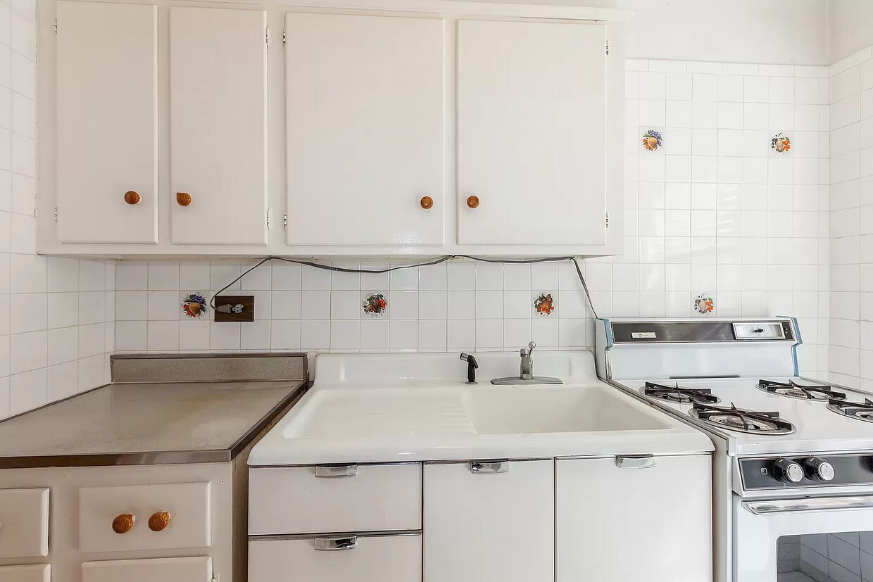 Foto principal - 72-81-81 113th St
