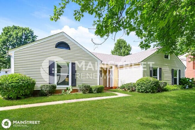 Building Photo - 5510 Carlingford Ct, Charlotte, NC 28208