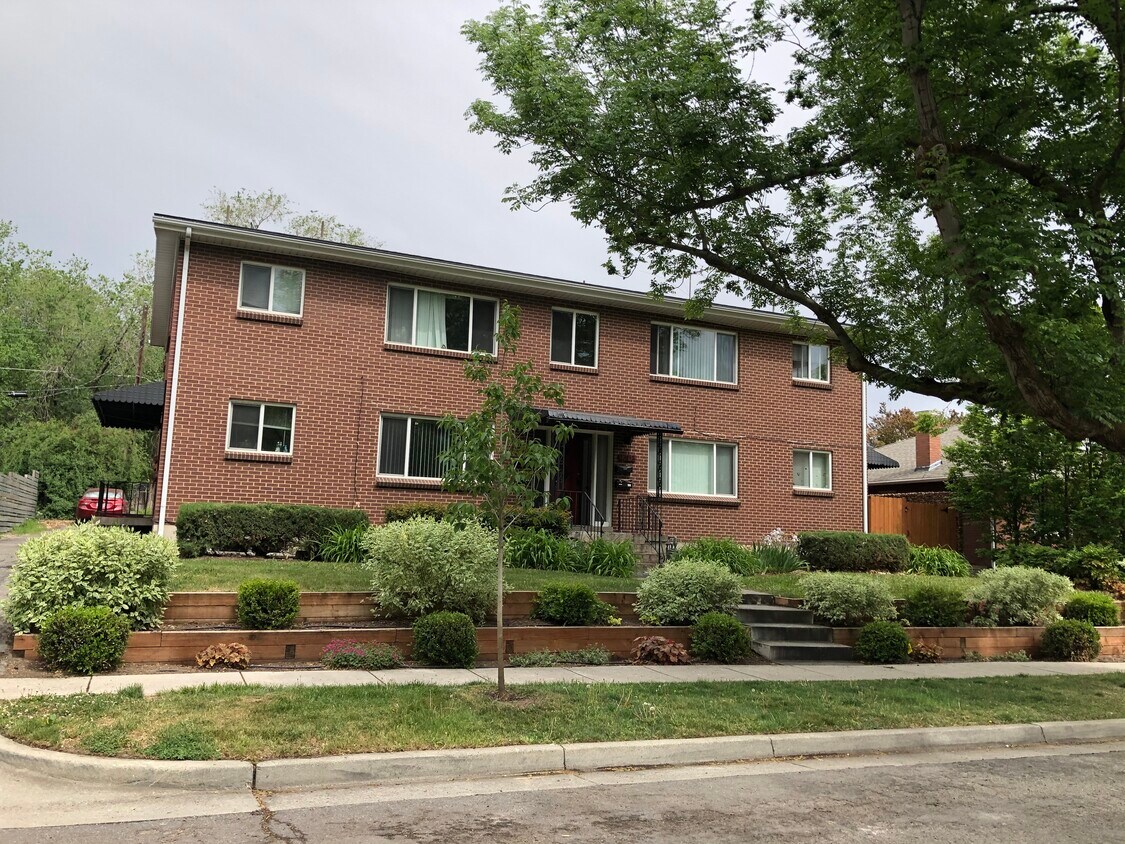 MCClelland Place - 1203 S McClelland St