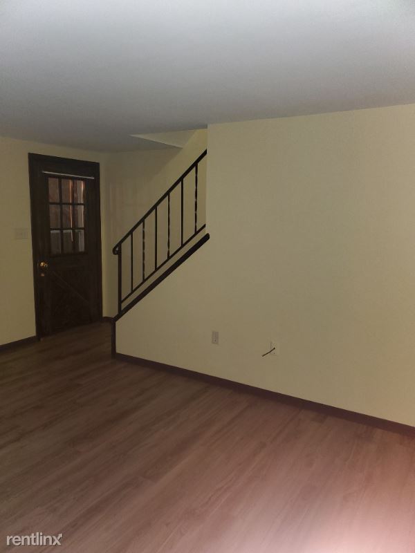 Foto del edificio - 2 br, 1.5 bath Townhome - 614 Peachview Ln