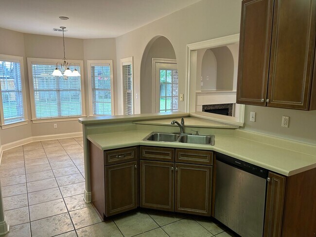 Foto del edificio - 3069 Roseleigh Dr