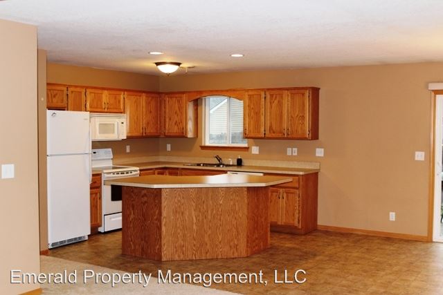 Foto del edificio - 221 Brookstone Dr