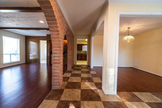 Foto del edificio - 13334 Indian Blanket Ln