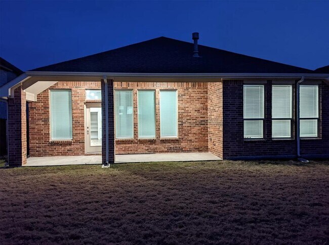 Building Photo - 2705 Dancing Flame Dr