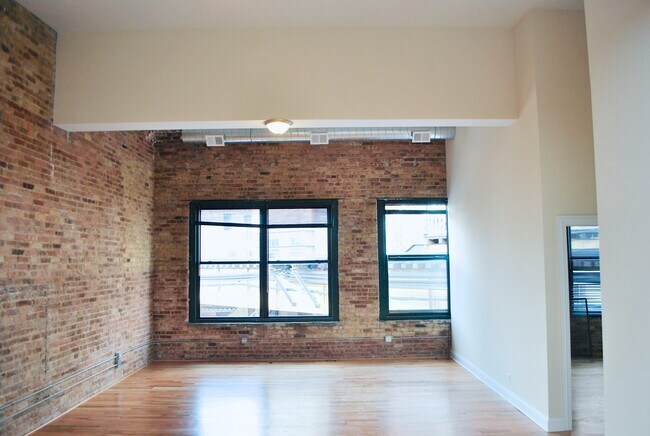 Foto del edificio - 2025 W North Ave