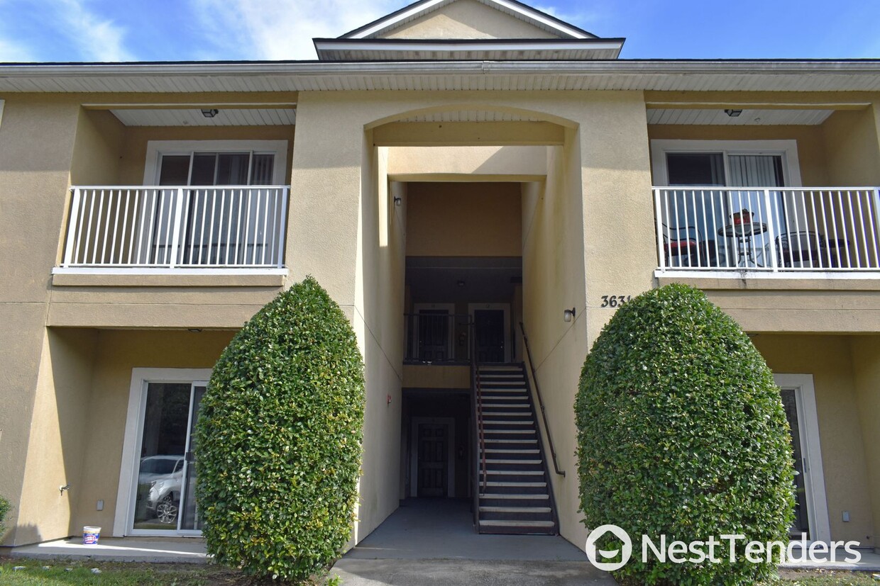 Foto principal - Two Bedroom Condo in West Jax