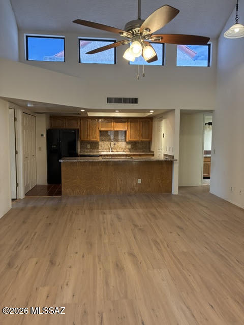 Building Photo - 1200 E River Rd