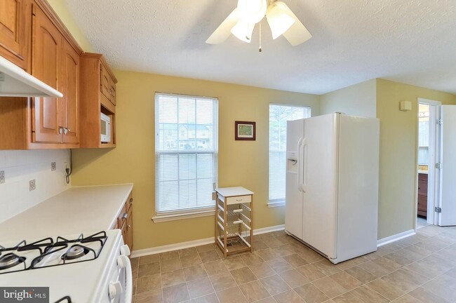 Building Photo - 81 Stoneshire Dr