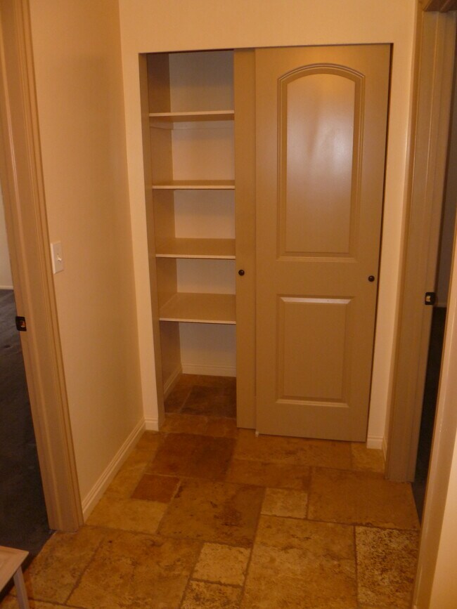 Foto del edificio - 5816 S 1325 E