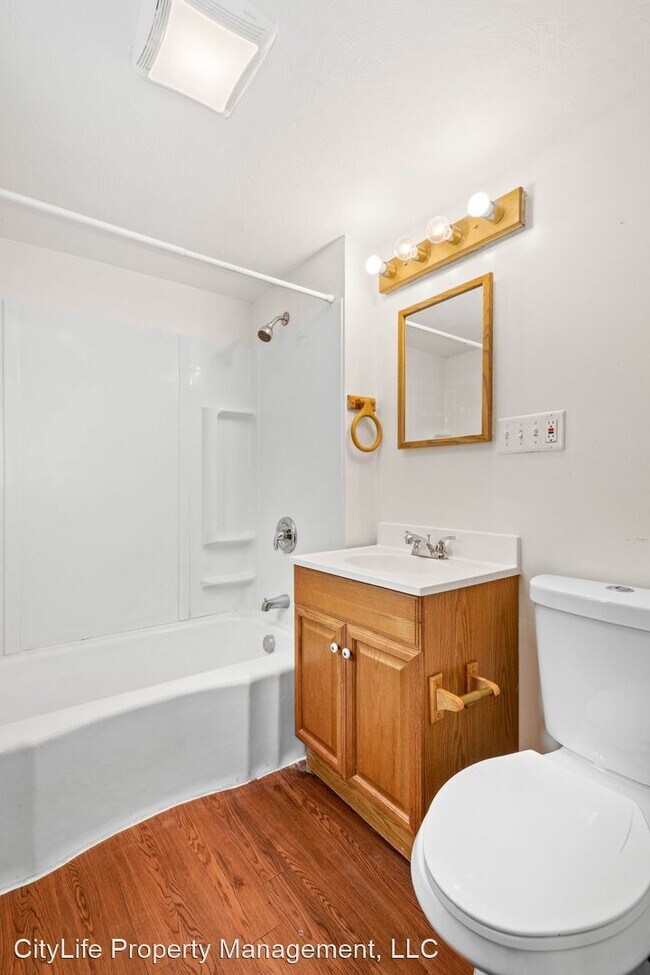 Building Photo - 2 br, 1 bath House - 5461 Spruce Street