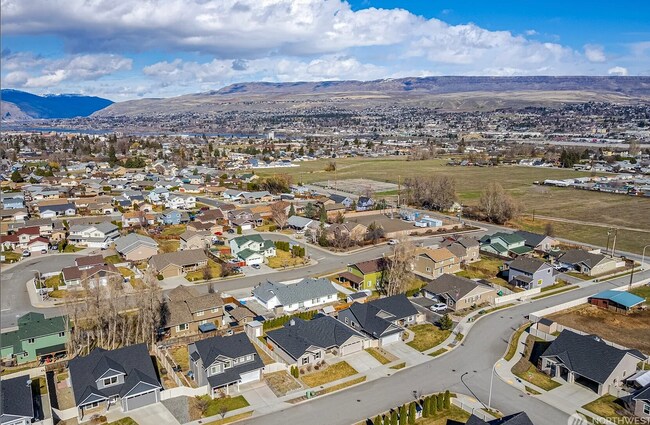 Foto del edificio - 632 Craig Ave